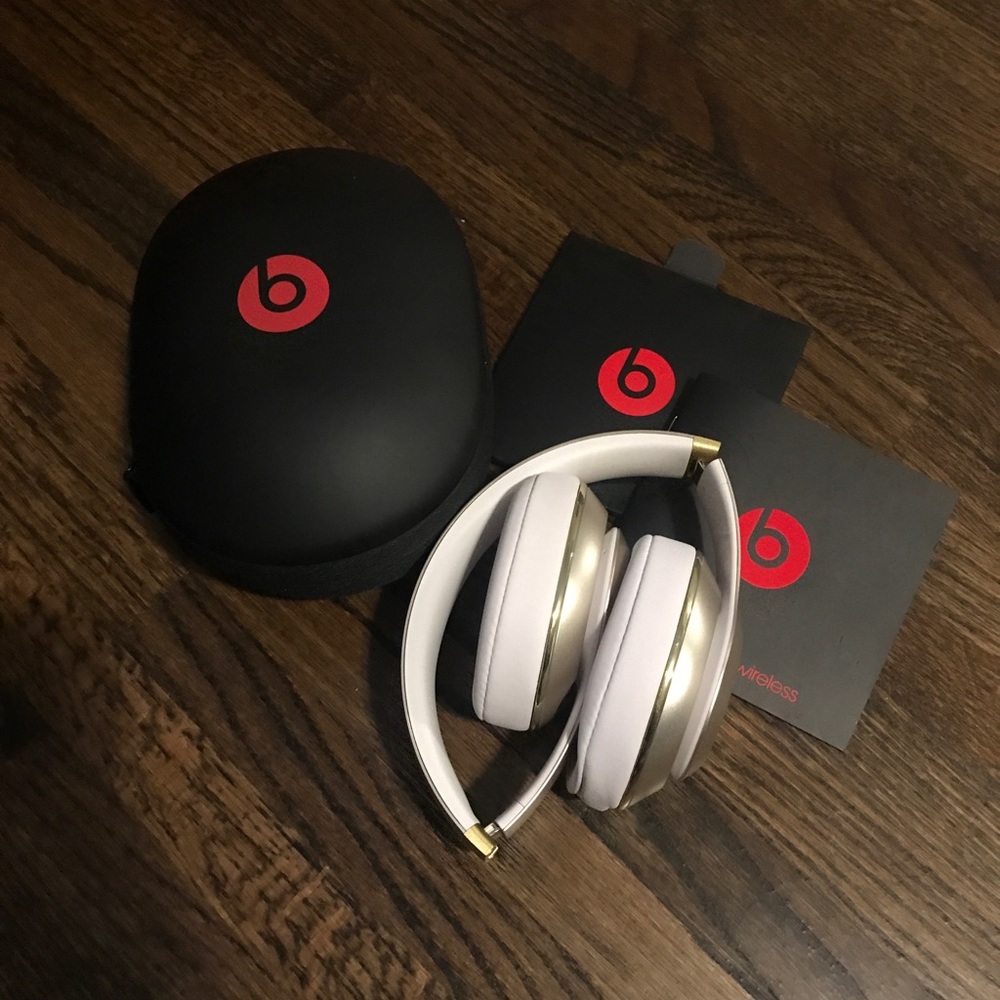 Brand new Beats wireless rose gold